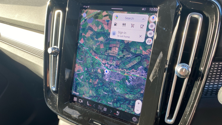 Volvo XC40 2.0 B4P Ultimate Dark 5dr Auto Petrol Estate